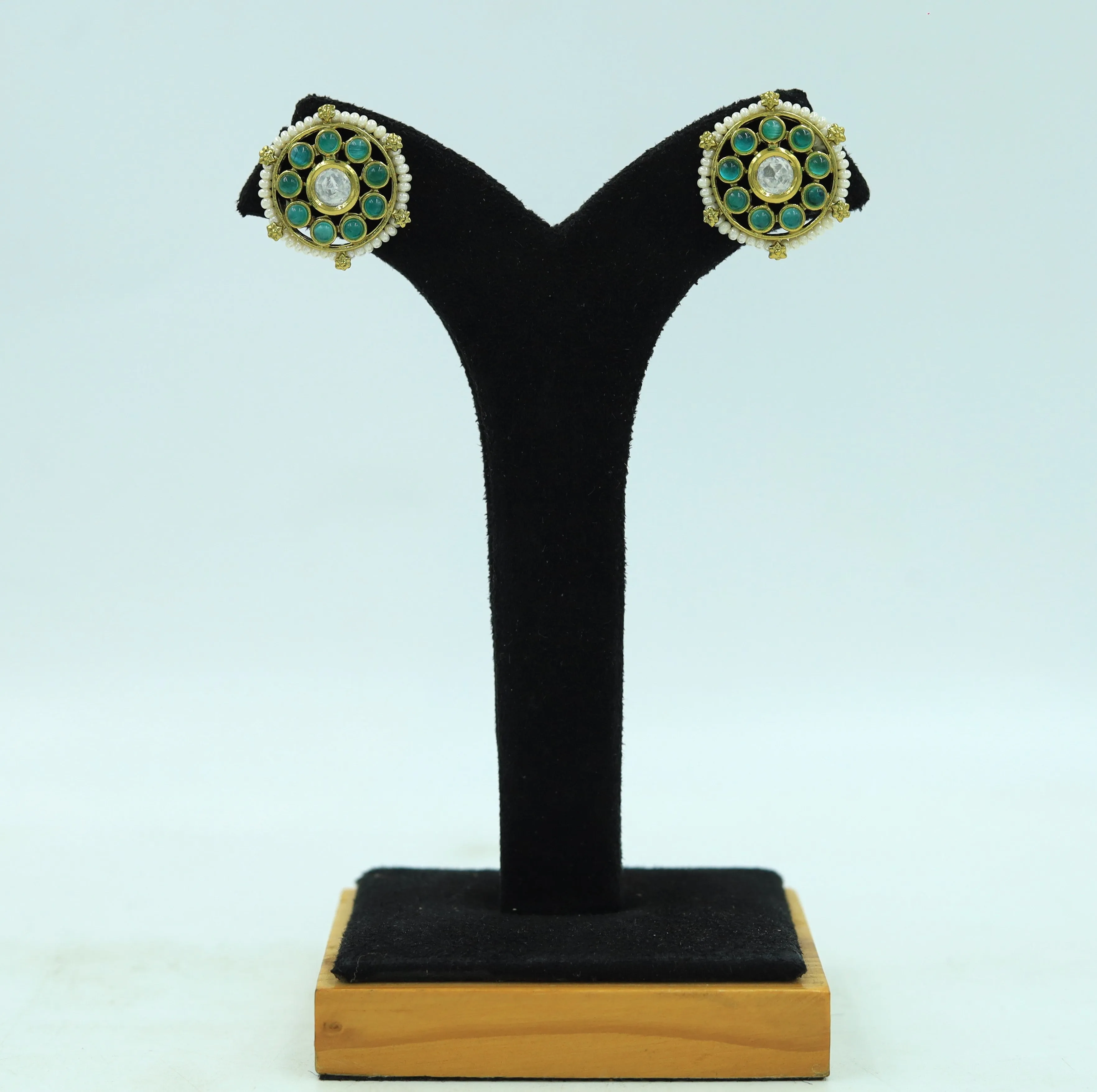Round Neck Antique Necklace Set 13094-33