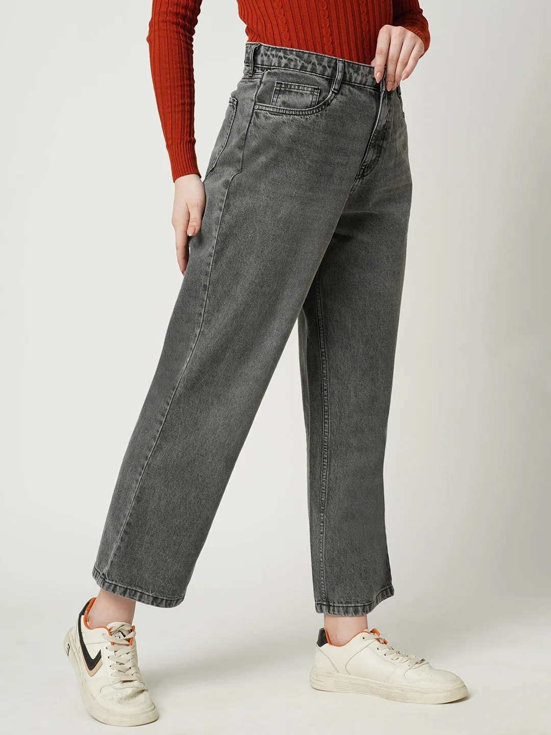 Women High-Rise Loose Straight Fit Jeans